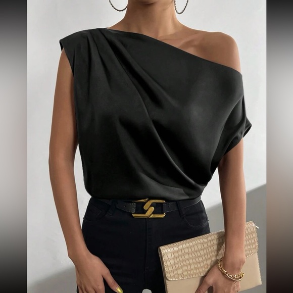 Ruched asymmetrical neck blouse - Picture 4 of 16